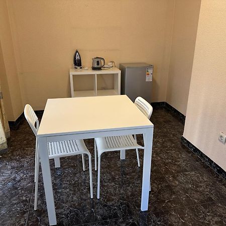 Almeria Centro Habitacion Privada En Apartamento Compartido Dış mekan fotoğraf