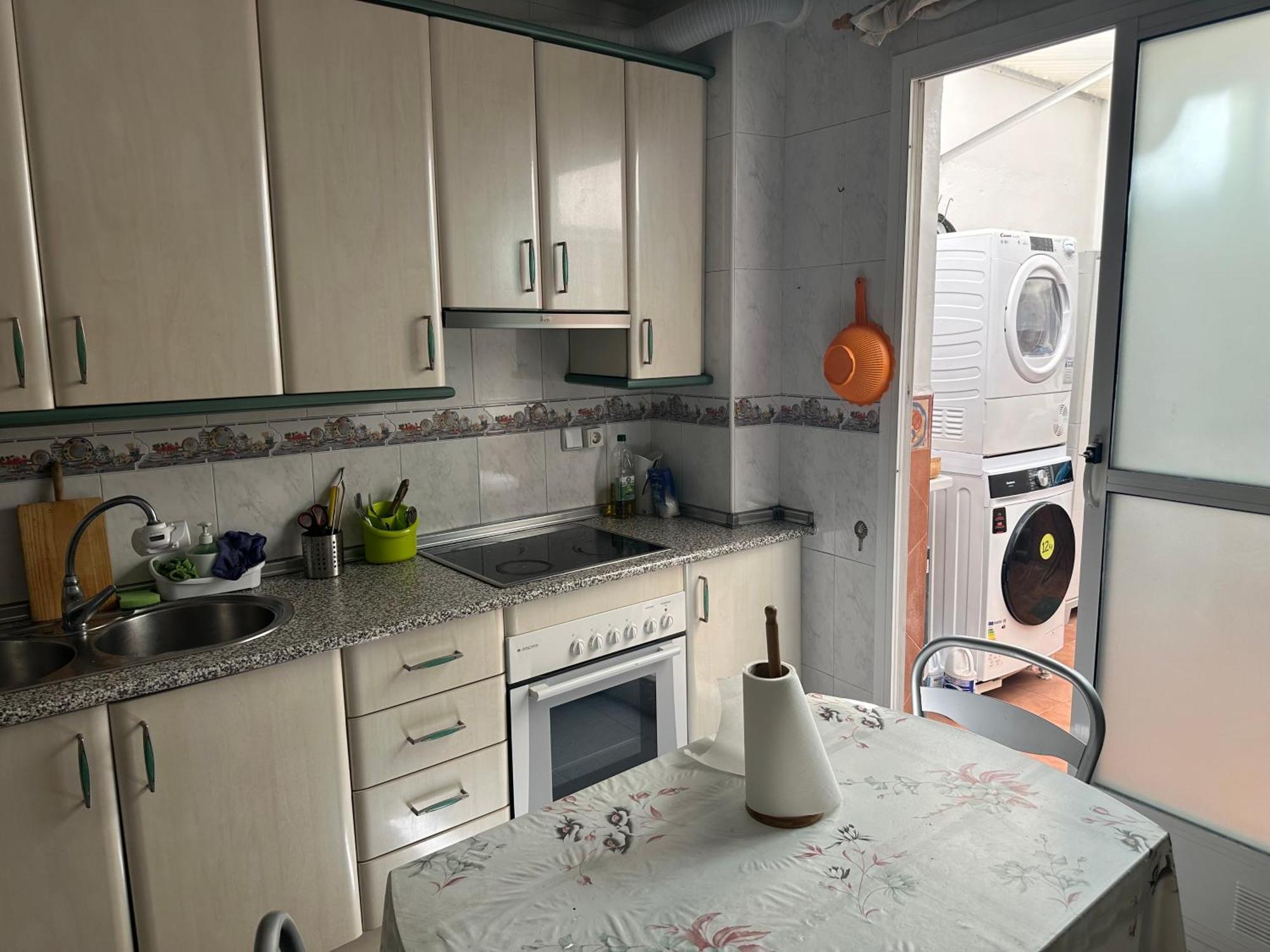 Almeria Centro Habitacion Privada En Apartamento Compartido Dış mekan fotoğraf
